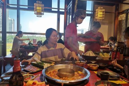 Poppy Flower Fusion Hot Pot Food