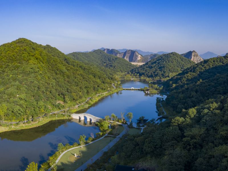 銅鑒湖雲棲公園