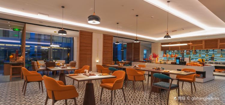 BLOSSOM HOUSE QINGCHENGSHAN CHENGDU•BISTRO 10