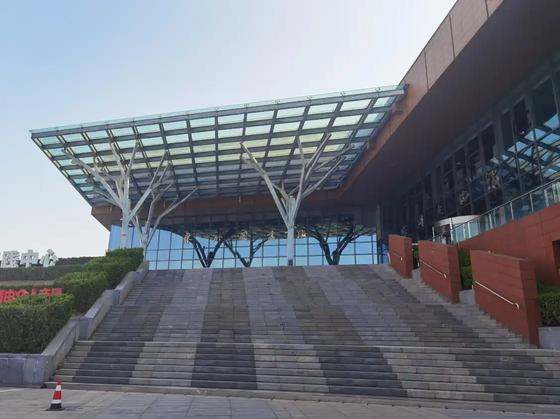Hotels near Jiaozhou Library
