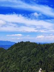Shaofeng Peak