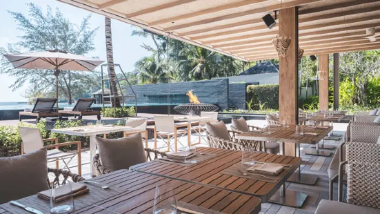 Breeze Bar - Anantara Layan Phuket Resort