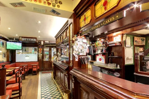 Devil’s Forest Pub