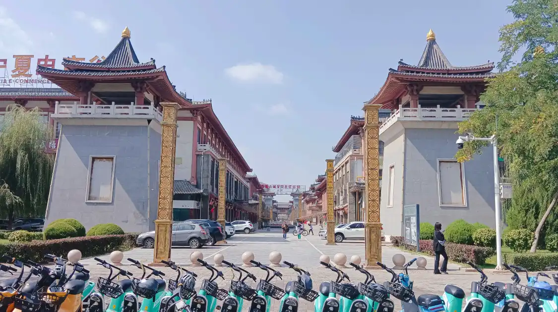 Hotels near Xixia Ancient City