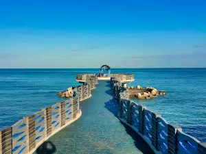 Huilan Bay