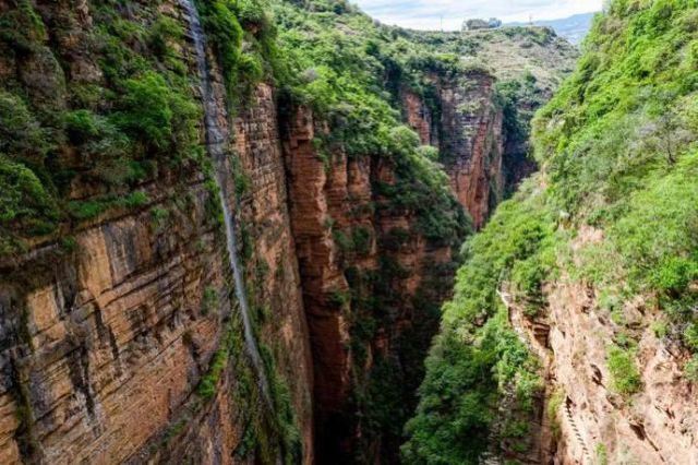 Jiyi Rift Valley