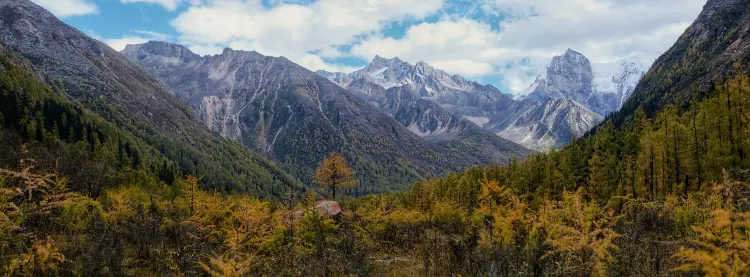 Номер с видом на горы Отели в г. Пинву