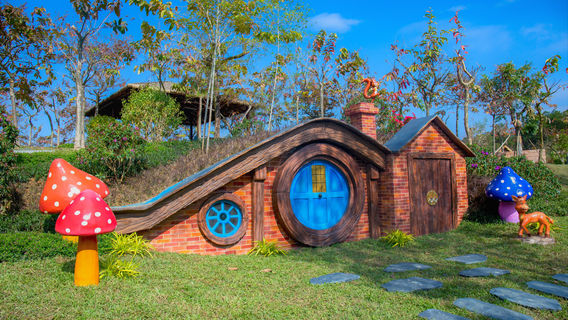 Senbola Wonderful World