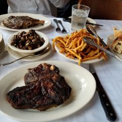 Gibsons Bar & Steakhouse User Photo