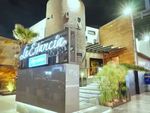 La Estancia Argentina. Avenida Juárez.