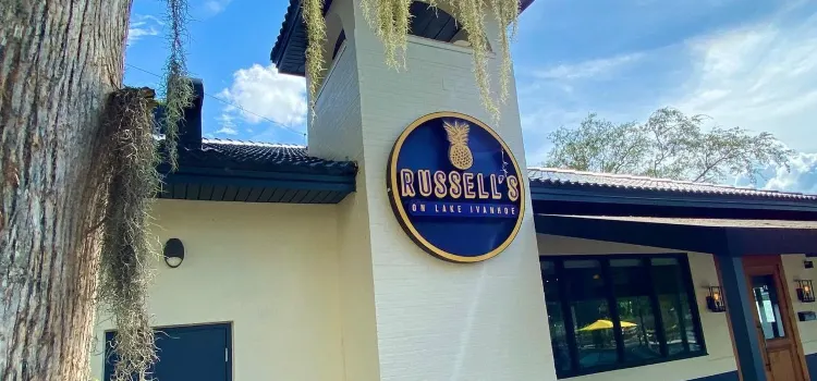 Russell's on Lake Ivanhoe