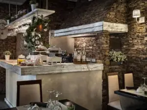 Essenza Bistrot - Restaurant Gourmet