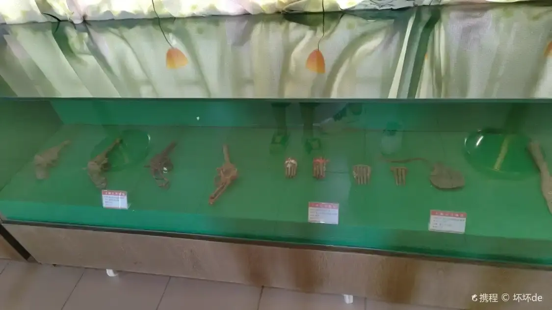 Hotels near Fengshun Museum