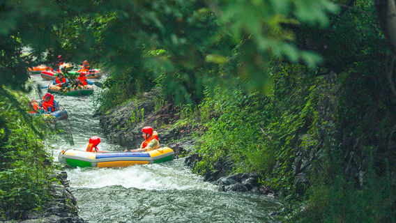 Bamboo Sea Rafting