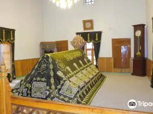 Shams of Tabriz Mosque and Tomb