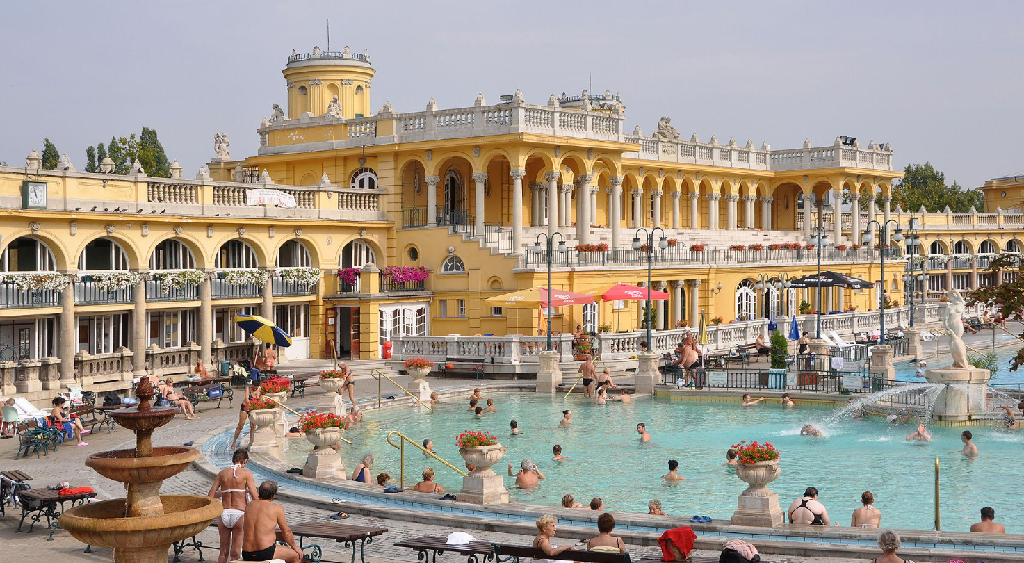Popular Hot Springs Attractions in Budapest