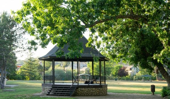 Oakhurst Community Park