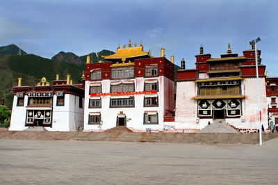 Qiangbalin Temple