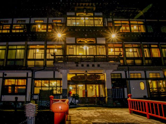 山形の大正浪漫溢れる 銀山温泉