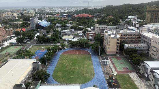 終於到了台東，一路上的風景真太棒了，桂田喜來登酒店不錯，給我