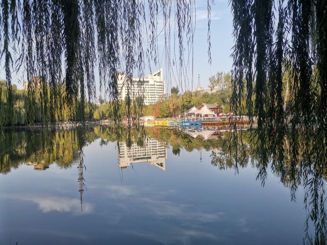 Lianhu Lake Park