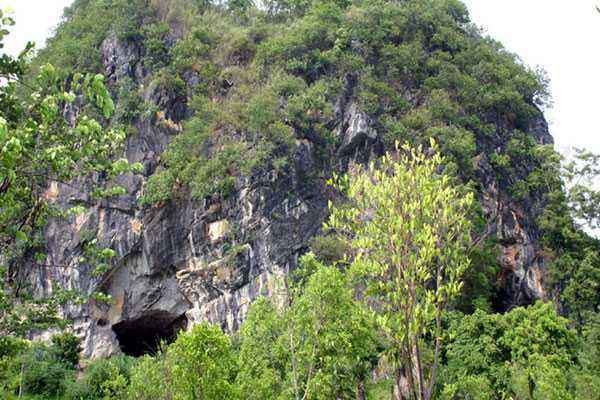 Huangyandong Scenic Area