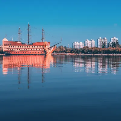 Отели рядом с достопримечательностью «Yingkou Science Popularization University Xinxing Community Branch»