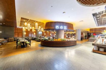 齐河孔雀王温泉酒店·金孔雀自助百汇