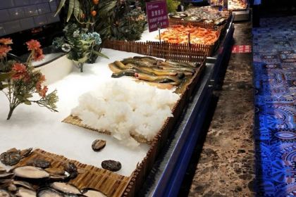 Jibuluniupaihaixianzizhu (tongchuanluofuguangchang)