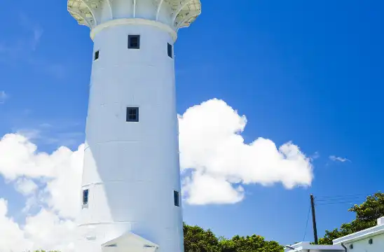 鄰近白燈塔的酒店