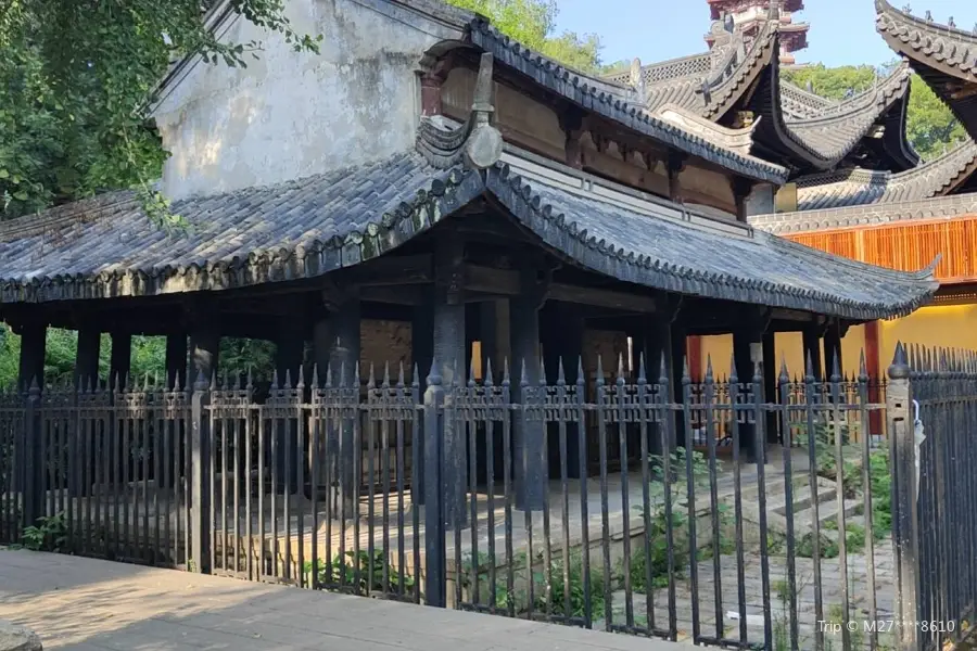 Zhang Cong Stele Pavilion