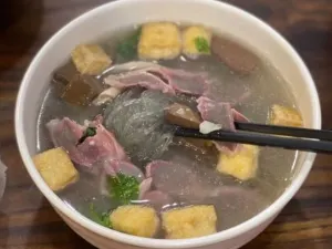 鸡鸣汤包(狮子桥店)