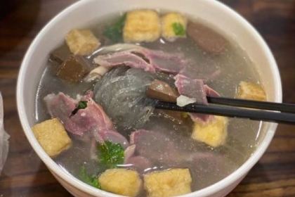 鸡鸣汤包(狮子桥店)