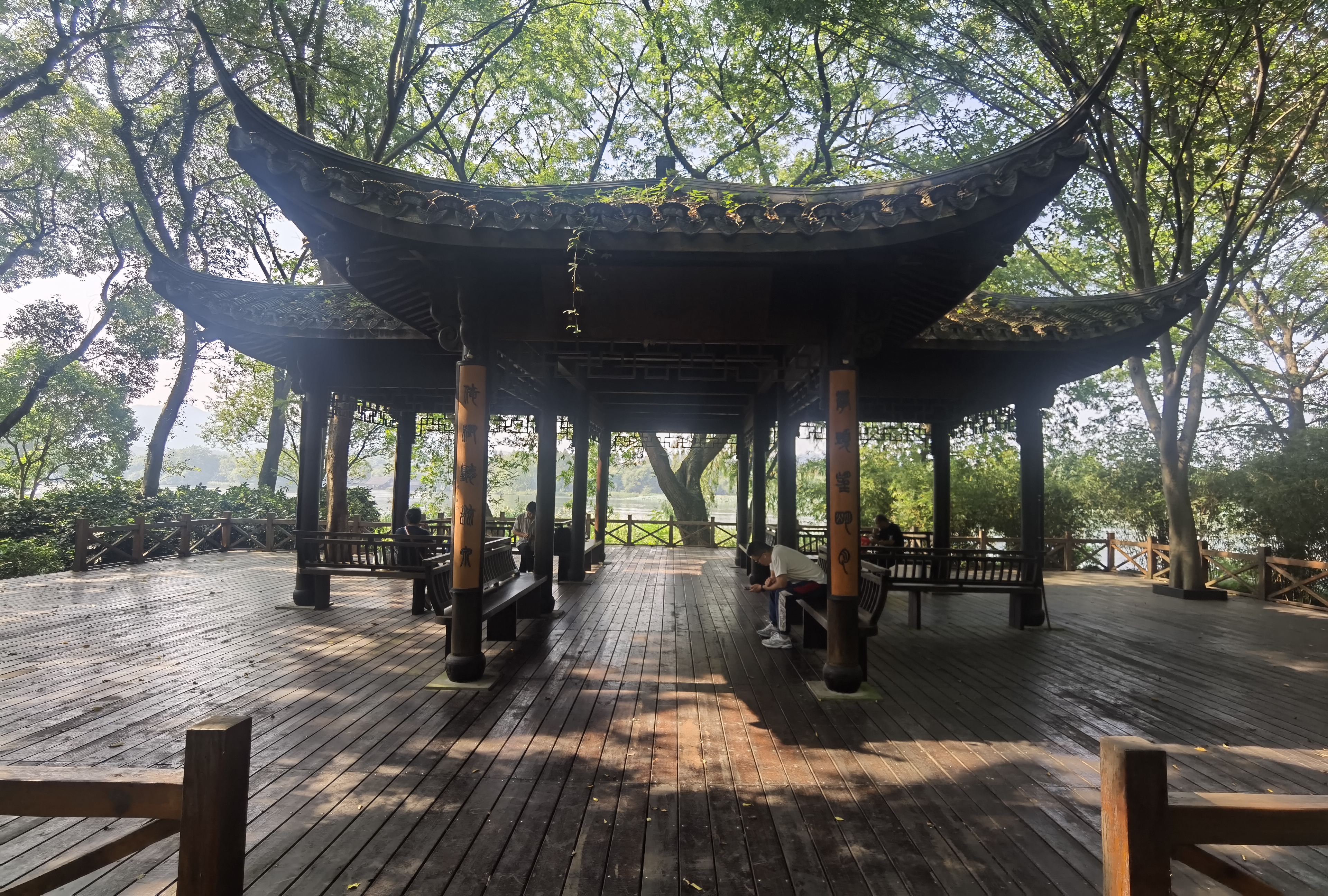 Hotels near Zhao Zhiqian Memorial Pavilion (Zhao Zhiqian's Tomb)