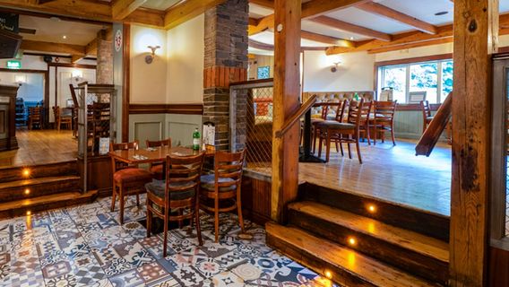 The Crafty Hound Gastro & Grog