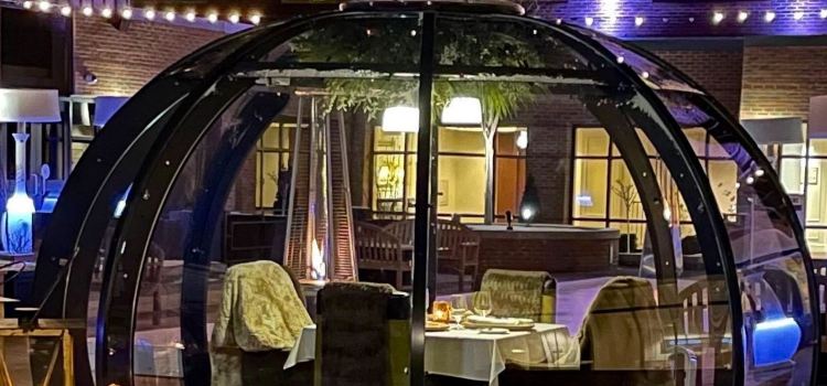 H Hotel Dining Pods