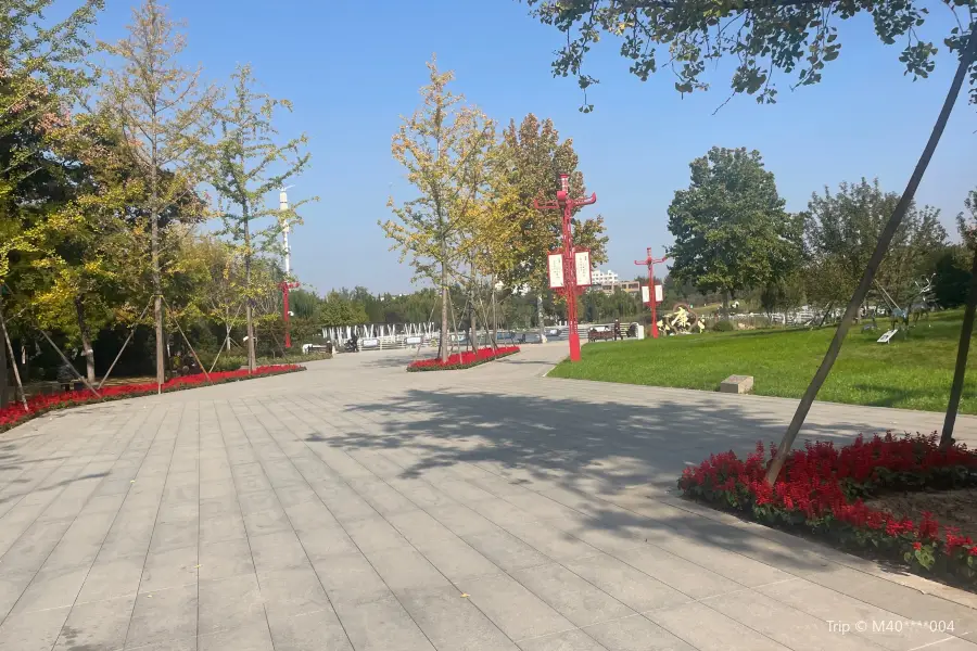 Tianxiang Park (South Gate)