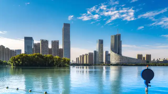 鄰近天鵝湖的酒店