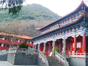 Xiangshan Temple (Southwest Gate)