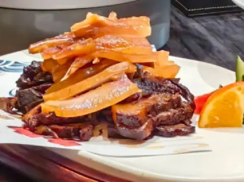 YUAN DING GE JIU DIAN