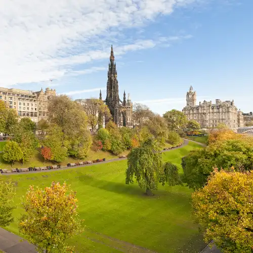 Popular Fall Viewing Attractions in Edinburgh