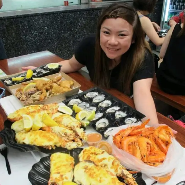 極新鮮極多選擇既 fish market