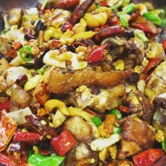 YILAOMATIHUA User Photo