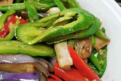 大優司雙拼蓋澆飯