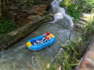 Longyan Forest Water Town Jiuxi Lu Rafting