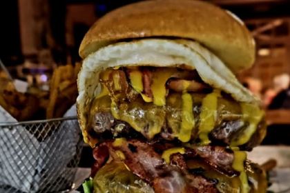 Fins Tapas & Cocktails