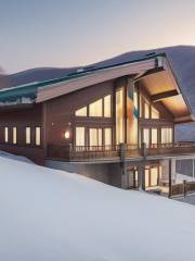 High1 Resort Valley Ski House