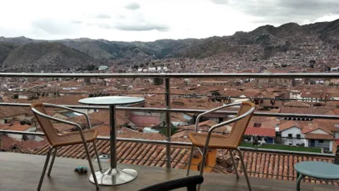LIMBUS RESTOBAR in กุสโก