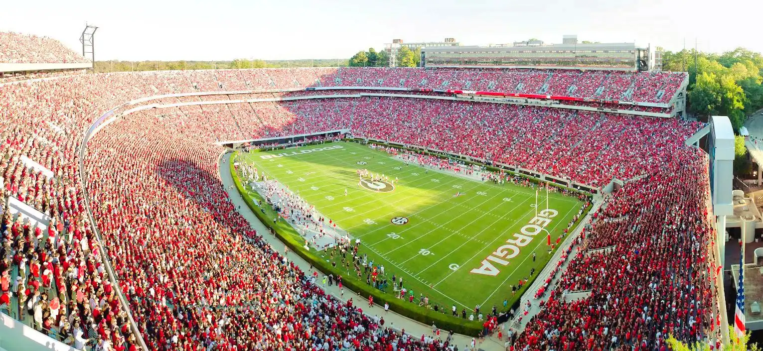 Hotels near Sanford Stadium