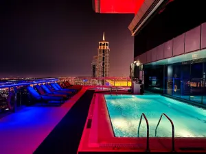 Level 43 Sky Lounge